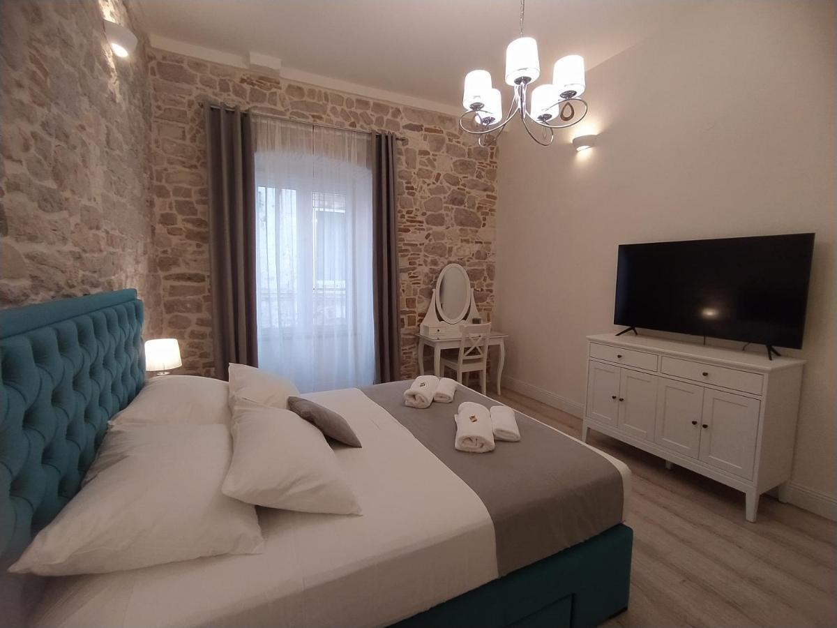 Apartment Antique Zadar - City Center Bagian luar foto