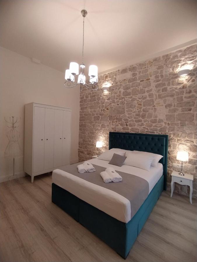 Apartment Antique Zadar - City Center Bagian luar foto