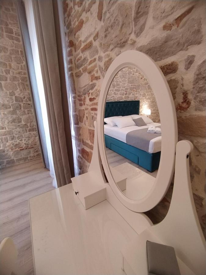 Apartment Antique Zadar - City Center Bagian luar foto