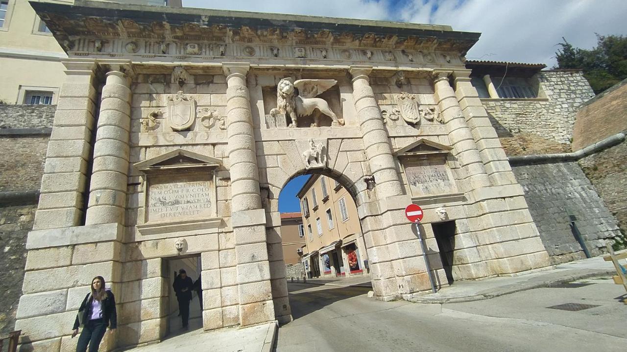 Apartment Antique Zadar - City Center Bagian luar foto